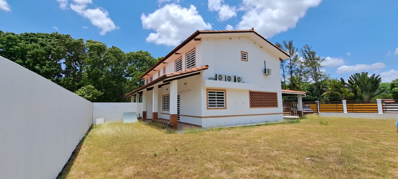 A NEWLY RENOVATED FAMILY HOME FOR RENT IN NUEVA CHAME Panama