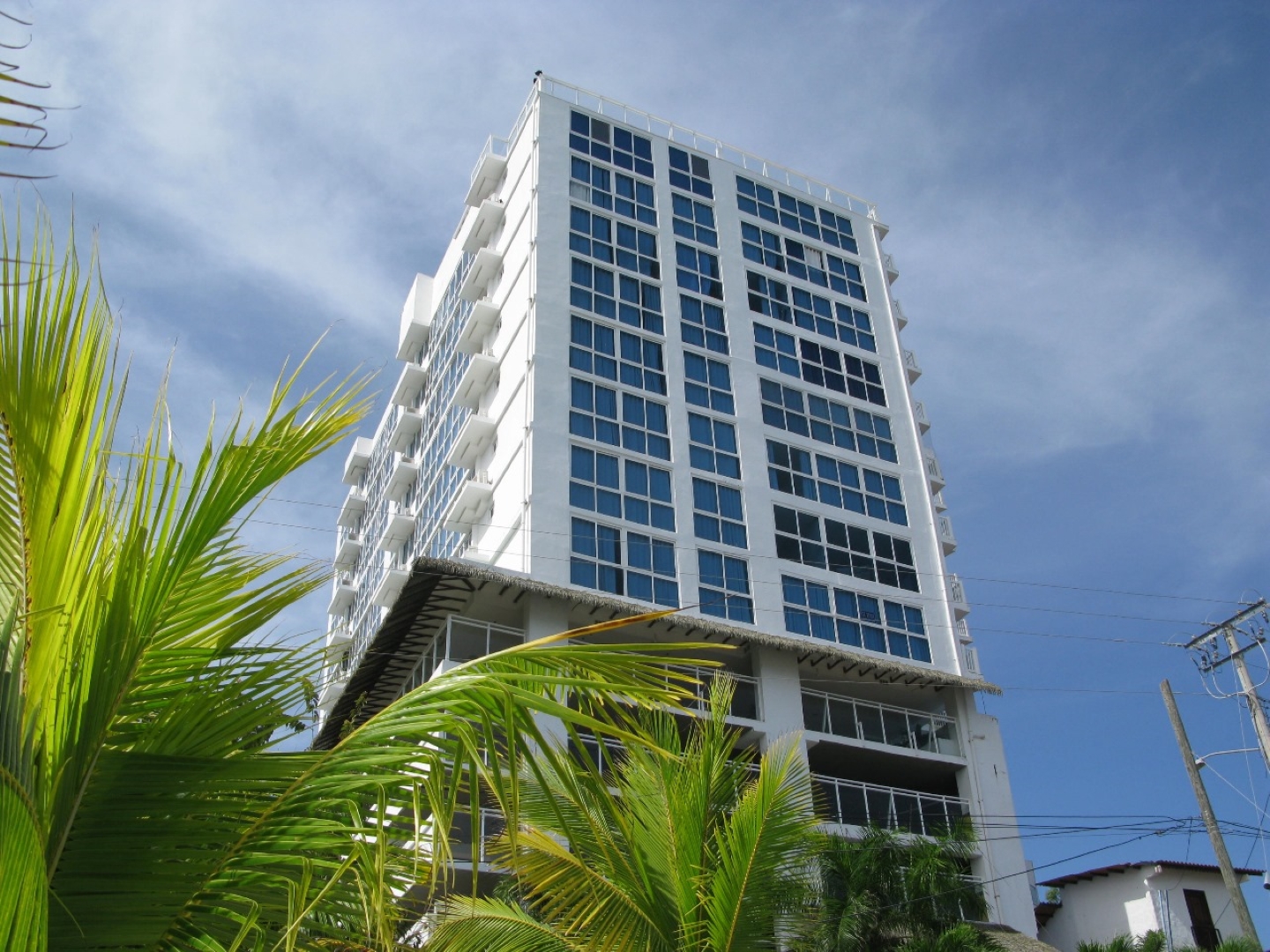 BEACH FRONT, OCEAN VIEW 12TH FLOOR APARTMENT FOR LONG TERM RENT IN PLAYA CORONA, SAN CARLOS
