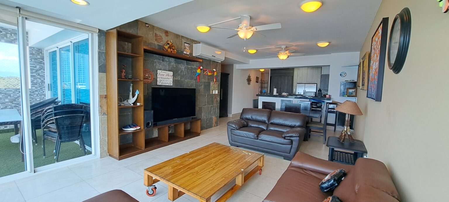 OCEAN VIEW, 4TH FLOOR APARTMENT FOR LONG TERM RENT IN PH OCEAN WAVES