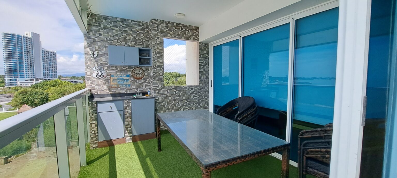 OCEAN VIEW, 4TH FLOOR APARTMENT FOR LONG TERM RENT IN PH OCEAN WAVES