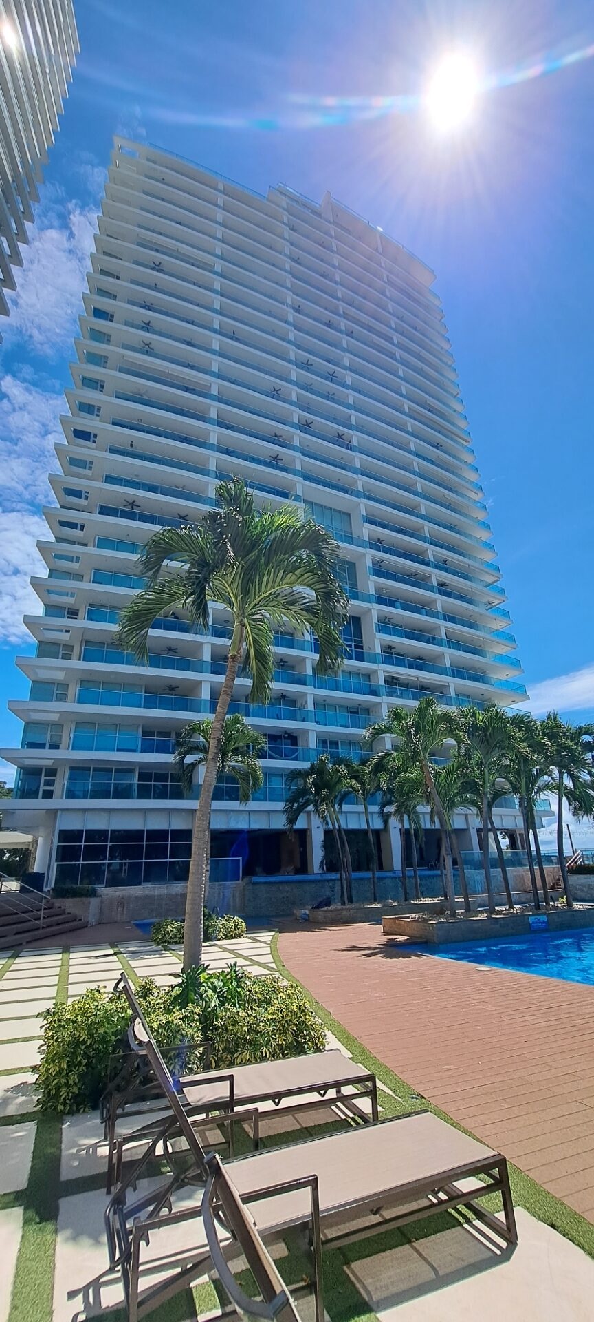 OCEAN VIEW, 1st FLOOR APARTMENT FOR RENT AT US 1400.00 IN PH BAHIA